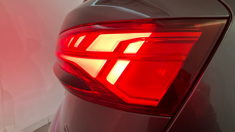 Audi Q7 3.0 TDI Quattro 286 Black Edition 5dr Tiptronic Diesel Estate